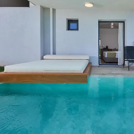 Resort Kyknos & 4*