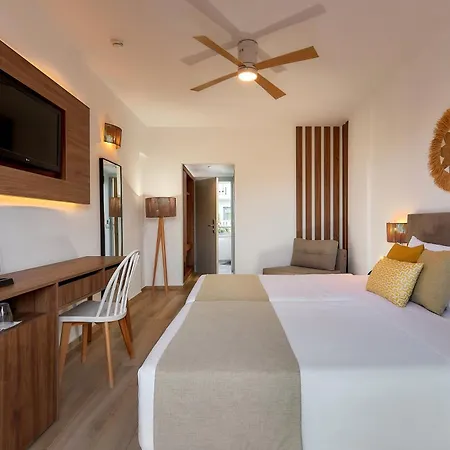 Kyknos & Курортный комплекс 4*